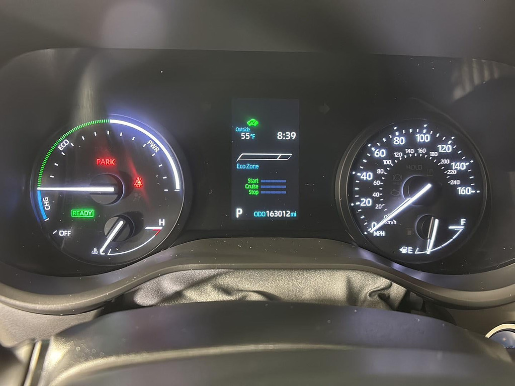 2021 Toyota Sienna Located at Smart Motors Toyota slide-image