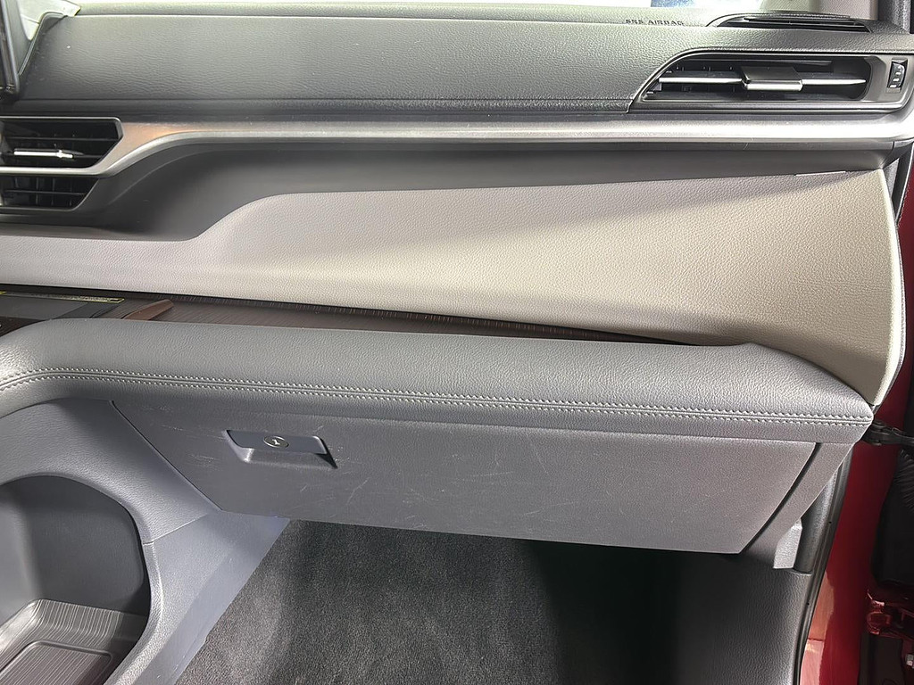 2021 Toyota Sienna Located at Smart Motors Toyota slide-image