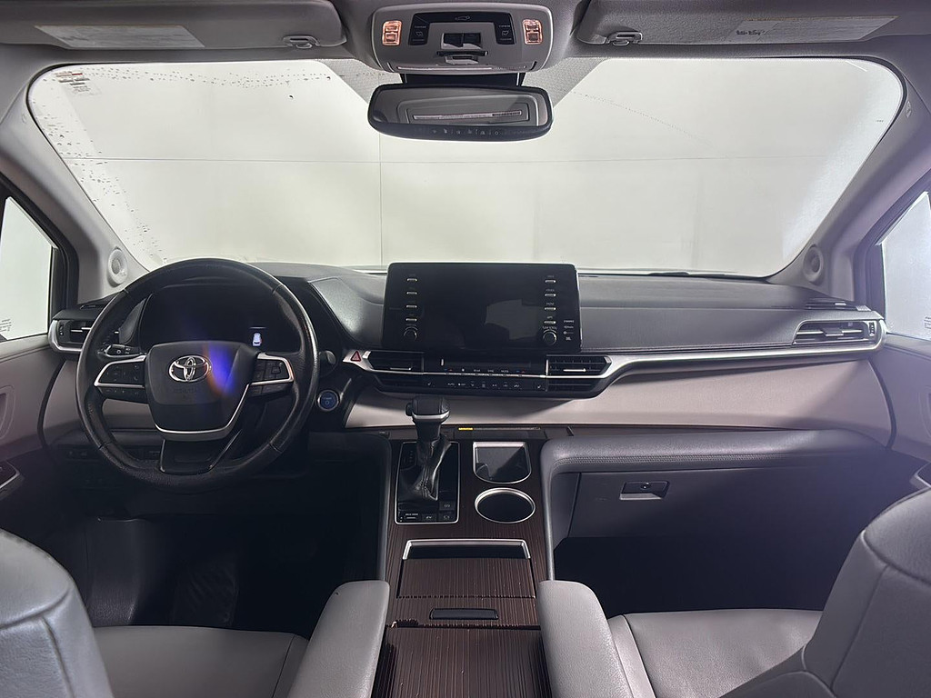 2021 Toyota Sienna Located at Smart Motors Toyota slide-image