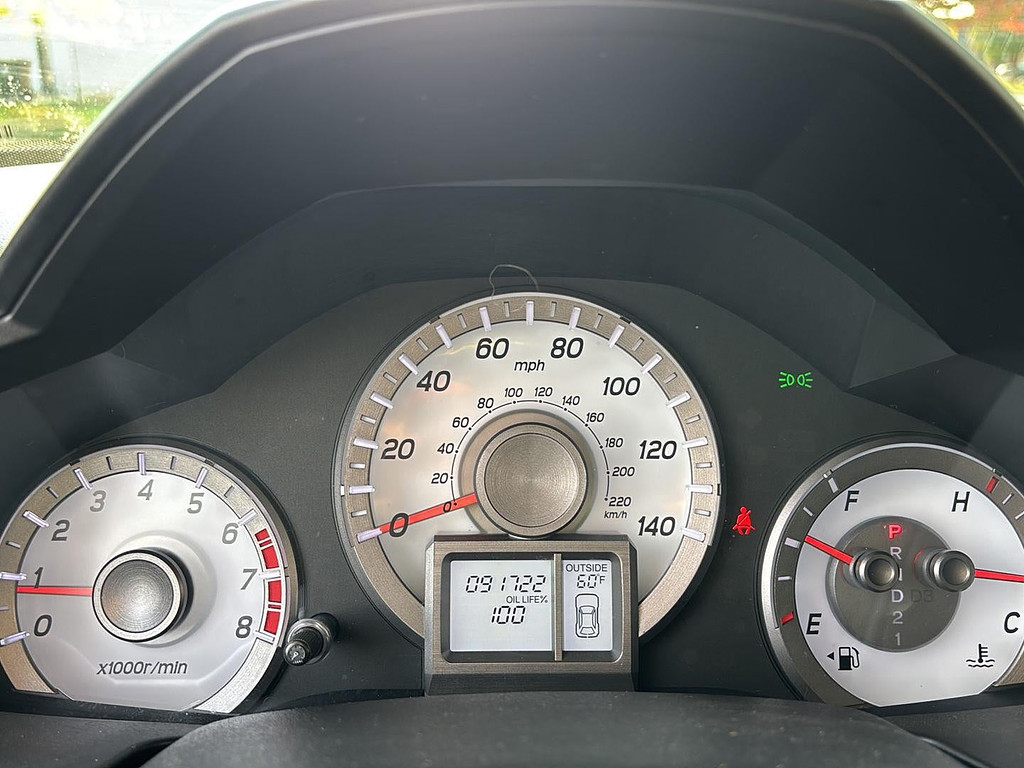 2015 Honda Pilot Located at Smart Motors Toyota light-box-slides