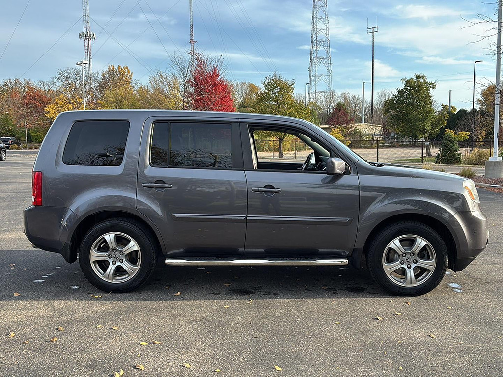 2015 Honda Pilot Located at Smart Motors Toyota slide-image