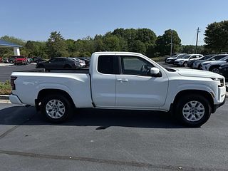 Thumbnail - 2024 Nissan Frontier