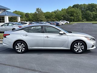 Thumbnail - 2022 Nissan Altima