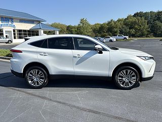 Thumbnail - 2024 Toyota Venza