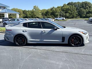 Thumbnail - 2022 Kia Stinger