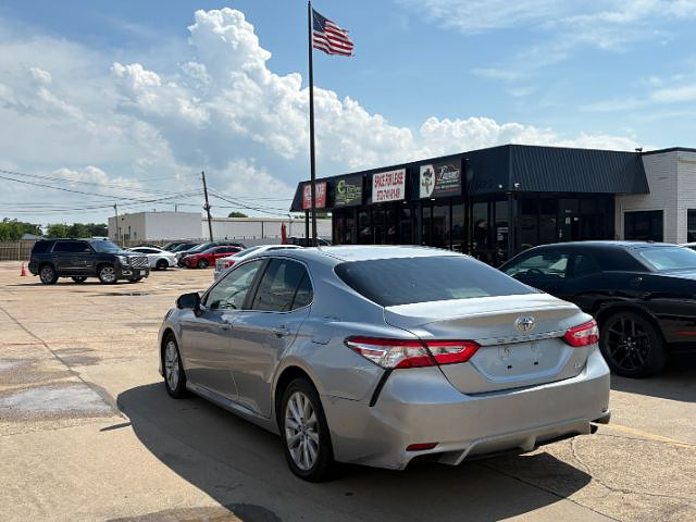 image-1 2018 Toyota Camry