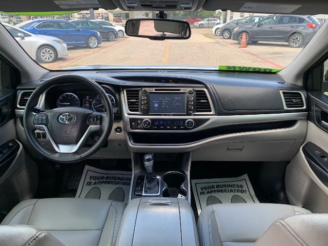 image-3 2016 Toyota Highlander