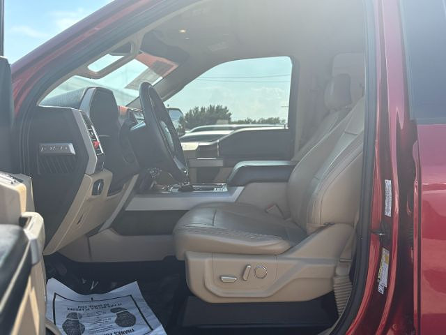 2015 Ford F-150 Lariat SuperCrew 145-in's photo