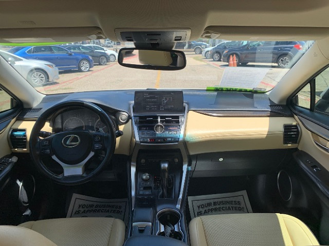image-3 2018 Lexus NX 300