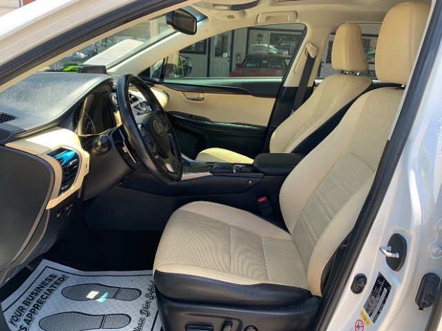 image-4 2018 Lexus NX 300