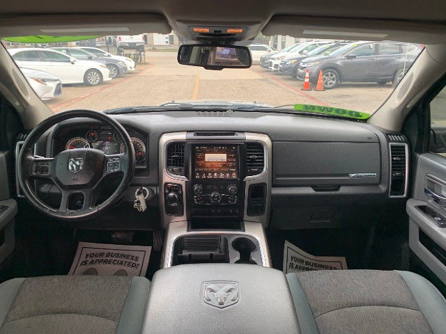 image-3 2017 RAM 1500