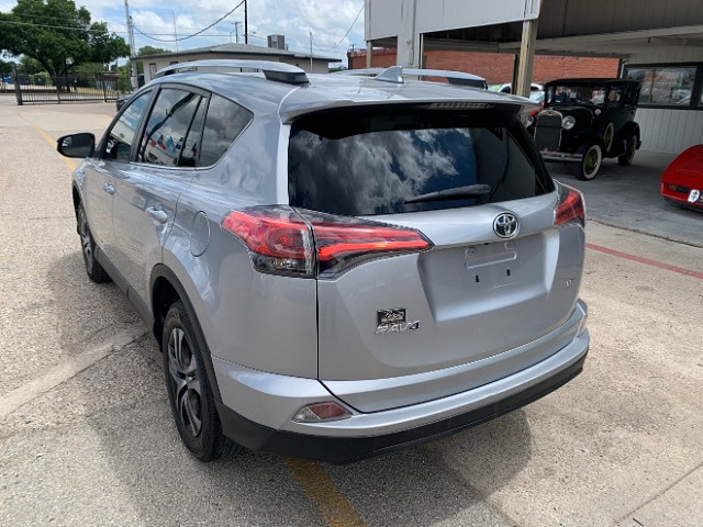 image-2 2016 Toyota RAV4