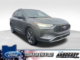 Thumbnail - 2023 Ford Escape