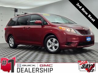 Thumbnail - 2015 Toyota Sienna