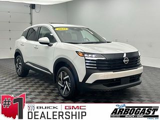 Thumbnail - 2025 Nissan Kicks