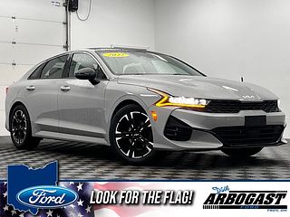 Thumbnail - 2022 Kia K5