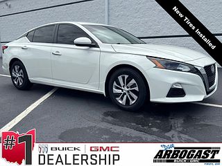 Thumbnail - 2022 Nissan Altima