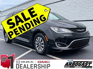 Thumbnail - 2020 Chrysler Pacifica