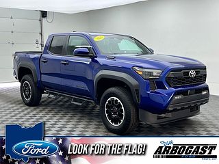 Thumbnail - 2025 Toyota Tacoma Hybrid