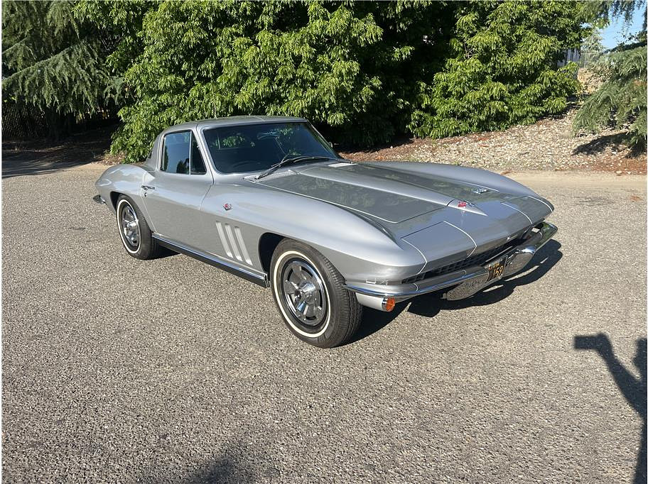 1966 Chevrolet Corvette Located at Hayes Autos Classic slide-image