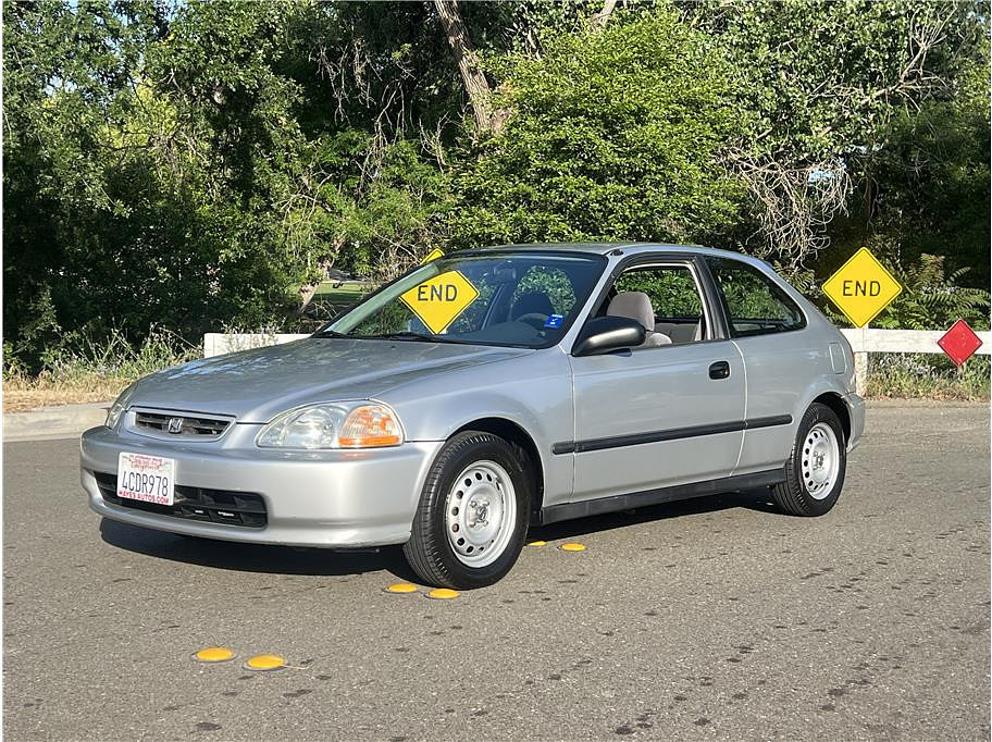 1998 Honda Civic Located at Hayes Autos Classic slide-image