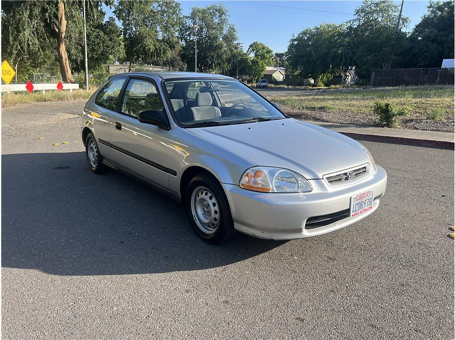 1998 Honda Civic Located at Hayes Autos Classic slide-image