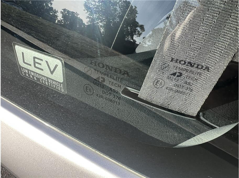 1998 Honda Civic Located at Hayes Autos Classic slide-image