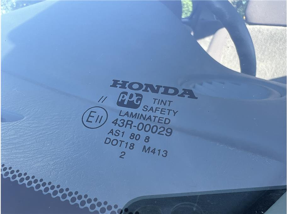 1998 Honda Civic Located at Hayes Autos Classic slide-image