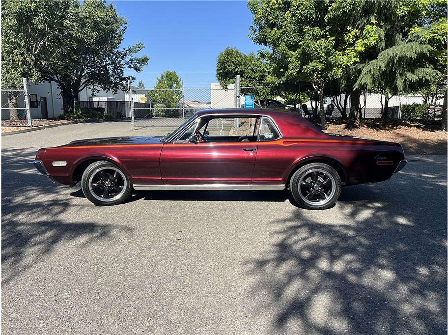 1968 Mercury Cougar Located at Hayes Autos Classic light-box-slides