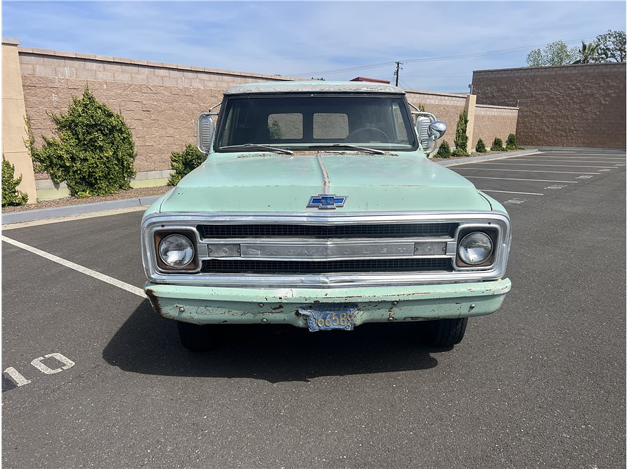 1969 Chevrolet c20 Located at Hayes Autos Classic light-box-slides