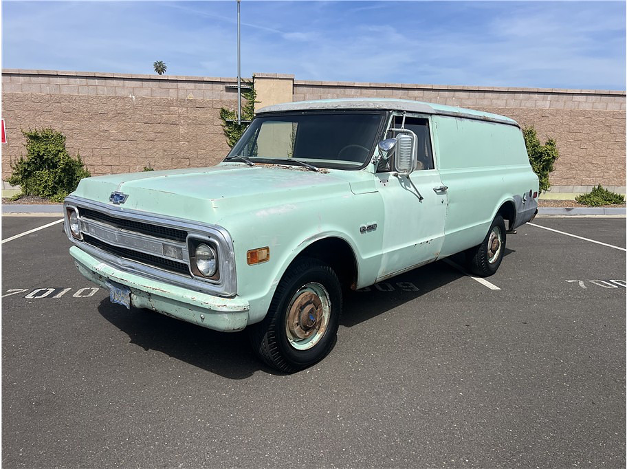 1969 Chevrolet c20 Located at Hayes Autos Classic light-box-slides