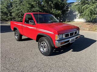 1993 Nissan Regular Cab Located at Hayes Autos Classic Thumbnail - 1993 Nissan Regular Cab