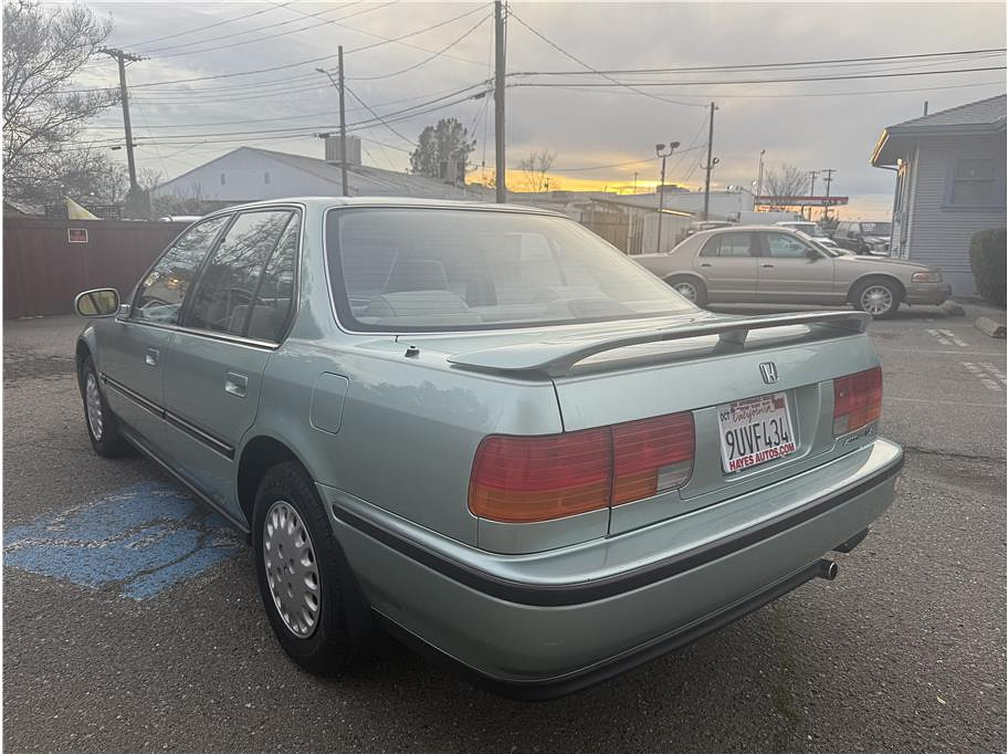 1992 Honda Accord Located at Hayes Autos Classic slide-image