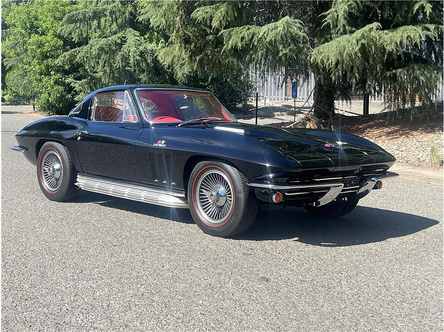 1966 Chevrolet Corvette Located at Hayes Autos Classic light-box-slides
