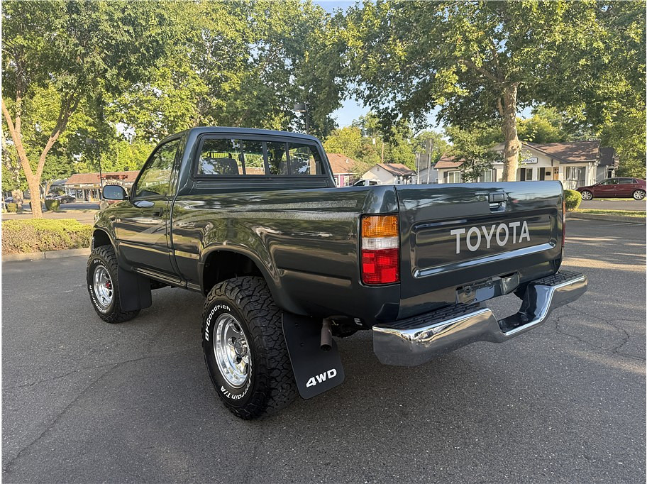 1993 Toyota Regular Cab Located at Hayes Autos Classic light-box-slides