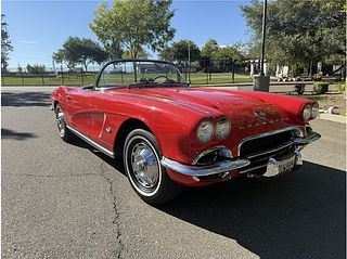 1962 Chevrolet Corvette Located at Hayes Autos Classic Thumbnail - 1962 Chevrolet Corvette