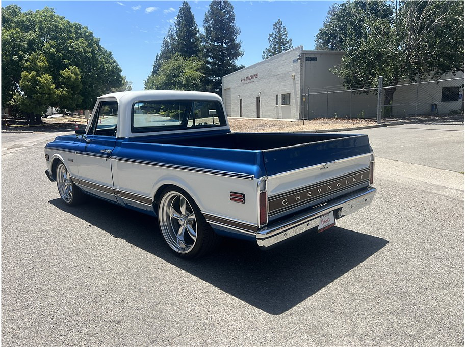 1971 Chevrolet c10 Located at Hayes Autos Classic light-box-slides