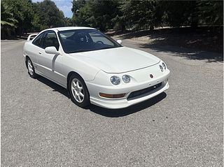 1998 Acura Integra Located at Hayes Autos Classic Thumbnail - 1998 Acura Integra