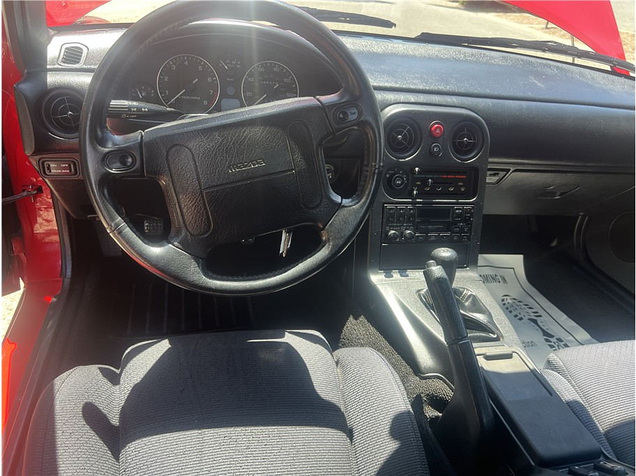 1991 Mazda MX-5 Located at Hayes Autos Classic light-box-slides