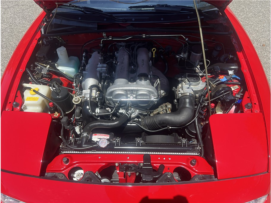 1991 Mazda MX-5 Located at Hayes Autos Classic slide-image