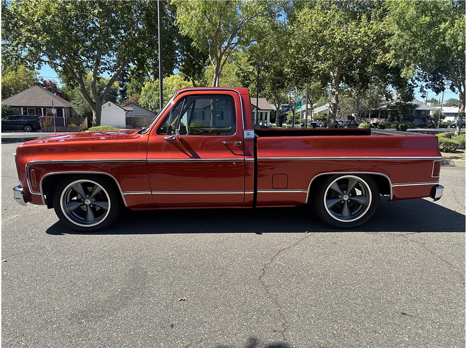 1979 Chevrolet c10 Located at Hayes Autos Classic light-box-slides
