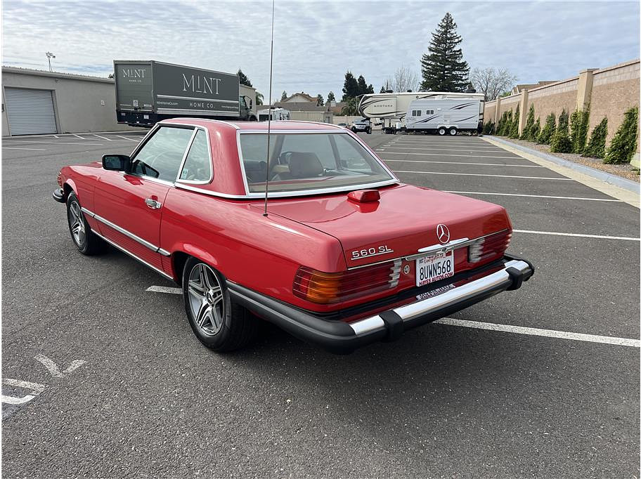 1986 Mercedes-Benz 560 Located at Hayes Autos Classic slide-image