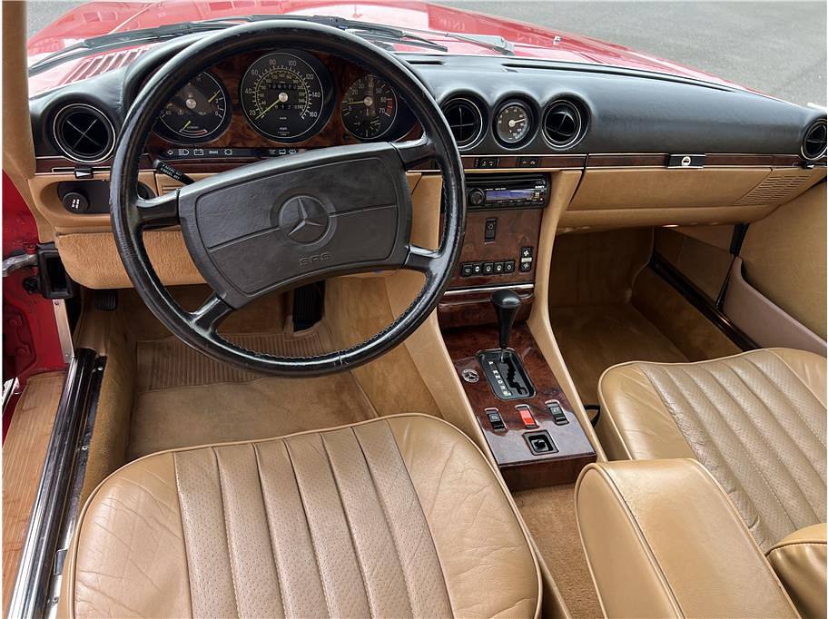 1986 Mercedes-Benz 560 Located at Hayes Autos Classic slide-image