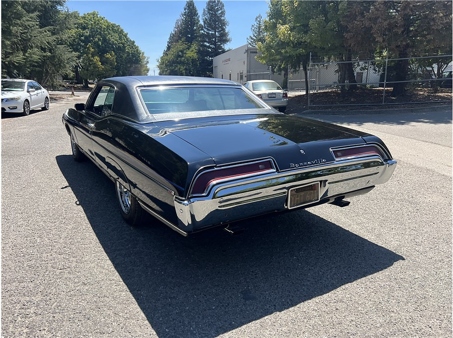 1969 Pontiac Bonneville Located at Hayes Autos Classic slide-image