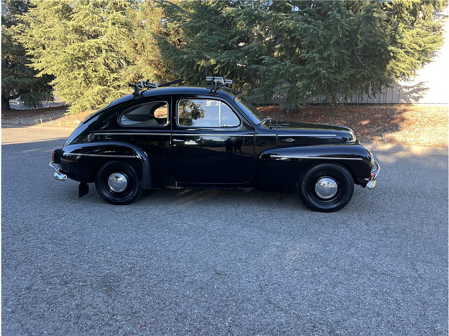 1961 Volvo P544 Located at Hayes Autos Classic light-box-slides