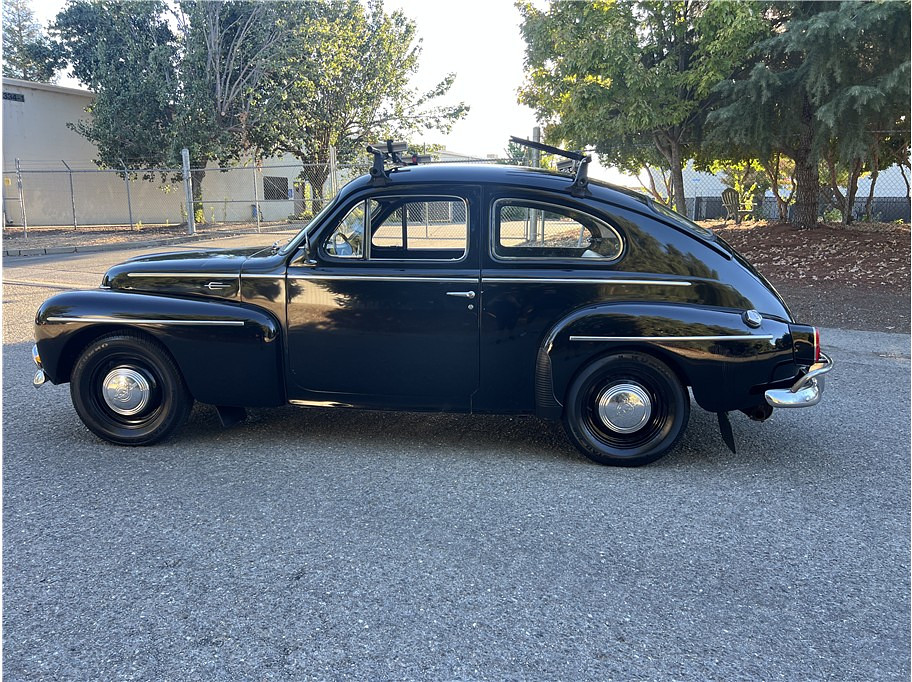 1961 Volvo P544 Located at Hayes Autos Classic slide-image