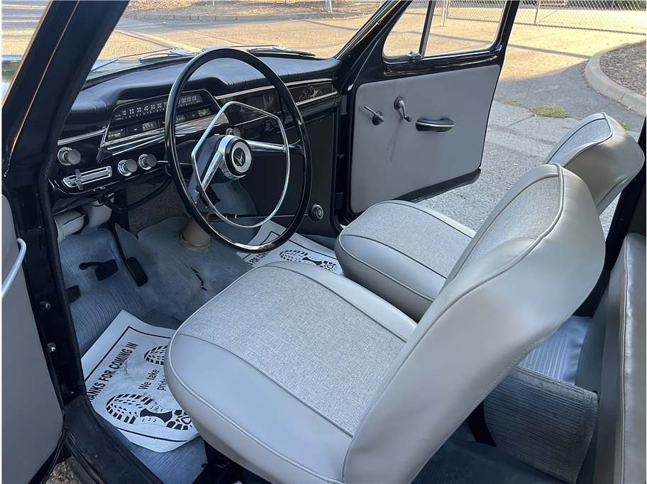 1961 Volvo P544 Located at Hayes Autos Classic light-box-slides