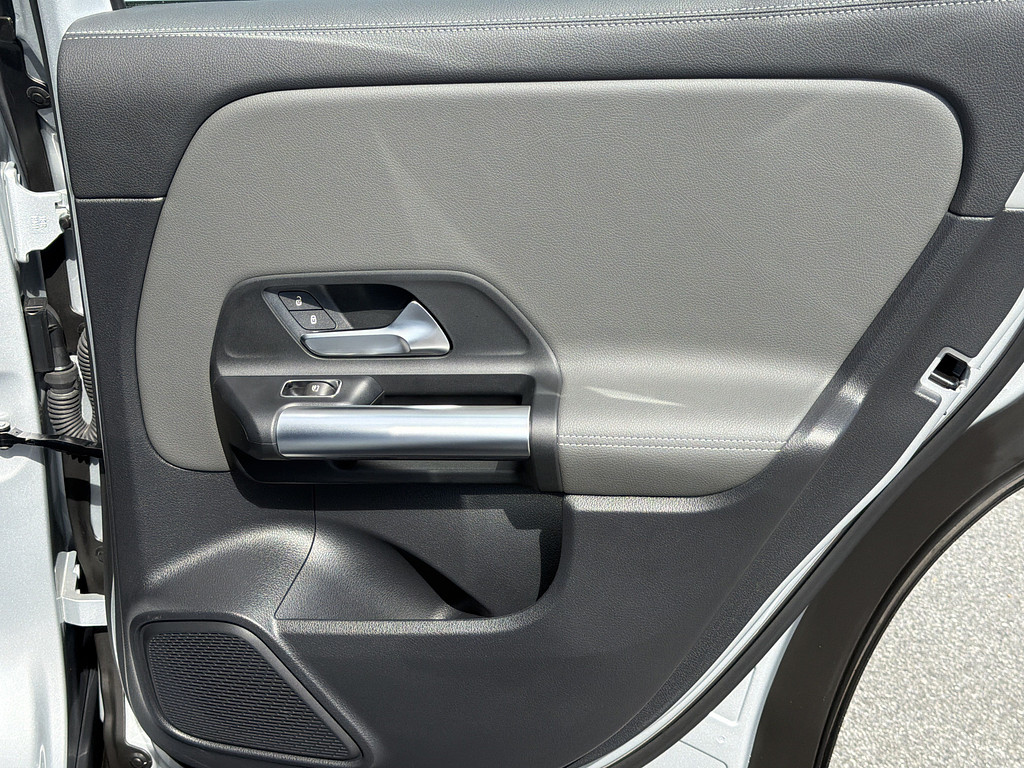 slide-image