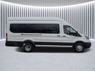 Thumbnail - 2026 Ford Transit-350