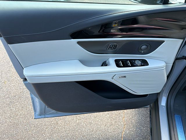 slide-image